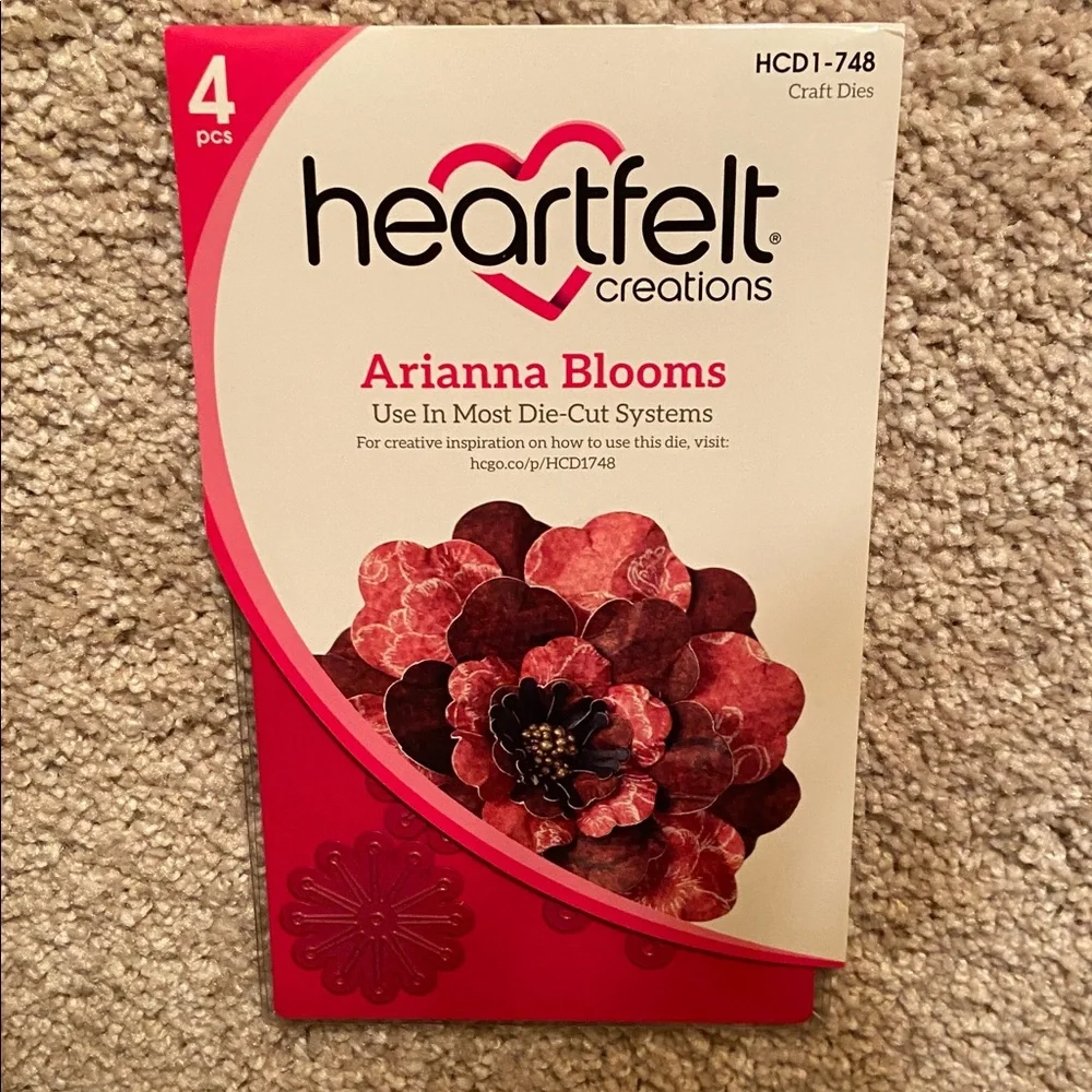 Heartfelt Creations 8 Piece Set With Shaping Mold and DieCuts - Picture 7 of 8